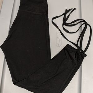 Victoria Sport Black Yoga Capri